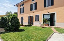 9-комнатная вилла 750 м² в Лукке, Италия за 1 690 000 €