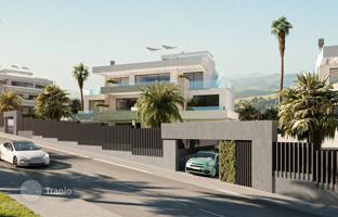 6-комнатная квартира в новостройке 134 м² в Эстепоне за 670 000 €