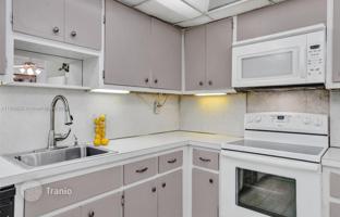 2-комнатная квартира в кондо 113 м² на Саут Оушен Драйв за $439 000