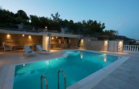 Современная вилла класса люкс с бассейном и панорамными видами рядом с пляжем, Иерапетра, Крит, Греция за 4 700 € в неделю