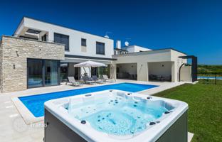 5-комнатный дом 264 м² в Бртонигла за 1 100 000 €
