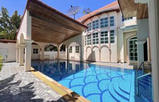 4-комнатная вилла 600 м² в Паттайе за $565 000