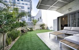 Современный коттедж с террасой и садом, Нетания, Израиль за $864 000