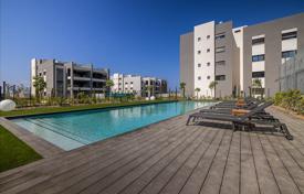 Закрытая резиденция с бассейнами и парком рядом с пляжами, Лимассол, Кипр за От 309 000 €