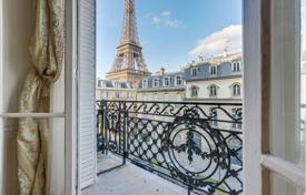 Великолепно расположенная квартира класса люкс с балконом с видом на Эйфелеву башню, VII округ Парижа, Франция за 2 310 000 €
