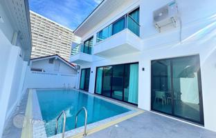 5-комнатная вилла 366 м² в Паттайе за $745 000