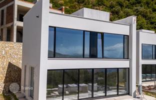 2-комнатная вилла 228 м² в городе Херцег-Нови за 1 500 000 €