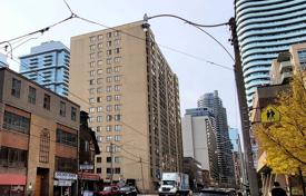Квартира на Карлтон-стрит, Олд Торонто, Торонто,  Онтарио,   Канада за C$1 218 000