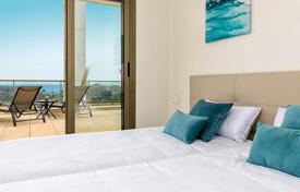 Апартаменты на первой линии поля для гольфа с просторной террасой и видом на море в Сан Хуан де лос Террерос за 163 000 €