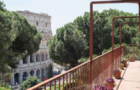 Просторные меблированные апартаменты с балконами и видом на Колизей, Рим, Италия за 2 200 000 €