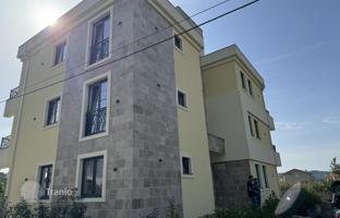 12-комнатный коттедж 407 м² в городе Тиват за 990 000 €