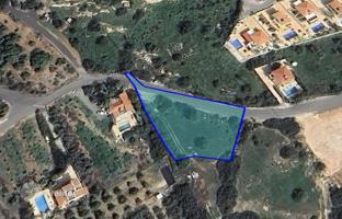 Земельный участок 2 342 м² в Пейе за 500 000 €