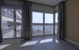 Просторная квартира с видом на море и пристань для яхт, Аликанте, испания за 690 000 €