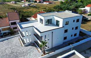 3-комнатная квартира 82 м² в Привлаке за 318 000 €