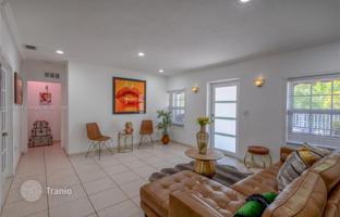 5-комнатный дом 181 м² в Майами за $765 000