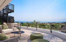 3-комнатная квартира с большой террасой и видом на море в Эстепоне за 338 000 €