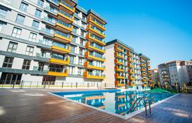 Просторные апартаменты с видом на море в резиденции с бассейном, кинотеатром и детской площадкой, в 700 м от моря, Стамбул, Турция за $94 000