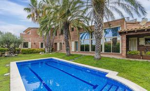 5-комнатная вилла 406 м² в Аренс-де-Маре за 1 290 000 €