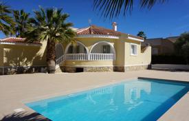 Вилла в средиземноморском стиле с бассейном, Сьюдад-Кесада, Рохалес, Испания за 564 000 €