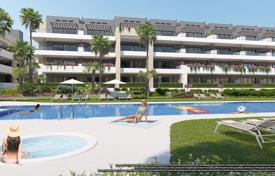 Комфортабельные апартаменты с террасой в жилом комплексе с бассейнами и тренажерным залом, Деэсе де Кампоамор, Испания за 210 000 €