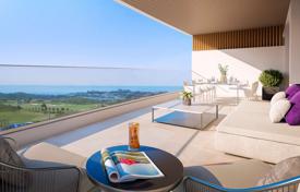 Элитные апартаменты с большой террасой в новой резиденции с бизнес-центром, спа и бассейнами, Малага, Испания за 569 000 €
