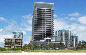Двуспальные апартаменты в шаге от песчаного пляжа, Майами-Бич, Флорида, США за $839 000