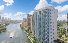 Стильные апартаменты с видом на океан в резиденции на первой линии от пляжа, Авентура, Флорида, США за $1 185 000