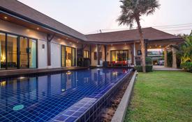 Меблированная вилла с бассейном и парковкой, Пхукет, Таиланд за $340 000