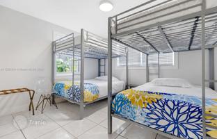 4-комнатный дом 161 м² в Уэст-Парке за $685 000