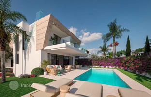 5-комнатная вилла 458 м² в Эстепоне за 1 950 000 €