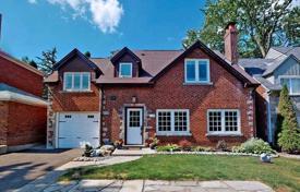 Дом в городе в Норт-Йорке, Торонто, Онтарио,  Канада за C$2 137 000