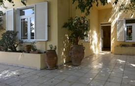 Двухэтажный дом с террасой в спокойном районе, Ханья, Греция за 330 000 €
