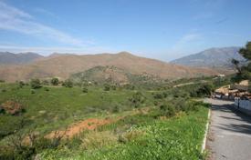 Большой земельный участок с видом на море и горы, Марбелья, Испания за 500 000 €