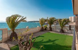 Просторная квартира с садом и парковкой на берегу моря в Салоу, Таррагона, Испания за 498 000 €