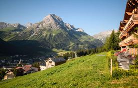 Элитное шале с бассейном, спа-центром и видом на горы, Лех, Австрия. Цена по запросу