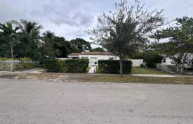 Дом в городе в Севере Майами, США за $495 000