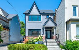Дом в городе в Олд Торонто, Торонто, Онтарио,  Канада за C$1 850 000