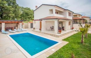 5-комнатный дом 192 м² в Garbina за 530 000 €