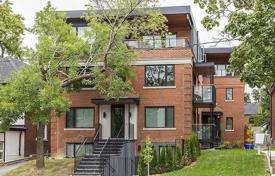 Квартира на Батерст-стрит, Торонто, Онтарио,  Канада за C$1 056 000