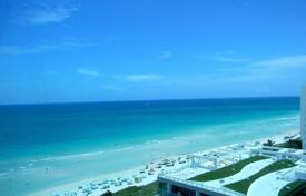 Трёхкомнатная меблированная квартира с видом на океан в резиденции на первой линии от пляжа, Майами-Бич, Майами, США за $950 000
