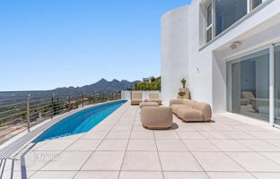 4-комнатная вилла 405 м² в Альтее за 2 146 000 €