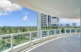 Просторные апартаменты с видом на океан в резиденции на первой линии от пляжа, Авентура, Флорида, США за $1 050 000