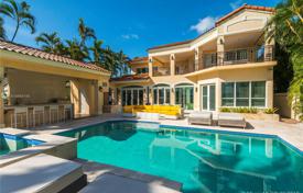 Роскошная вилла с бассейном, джакузи, зоной отдыха и террасой, Майами-Бич, США за $6 799 000
