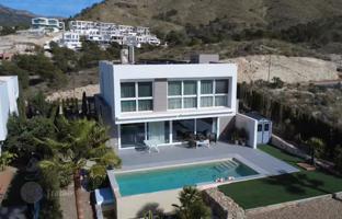 3-комнатная вилла 224 м² в Бенидорме за 1 100 000 €