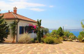 Меблированная вилла с частным садом, бассейном, парковкой, террасой и видом на море и горы, Ханья, Греция за 700 000 €