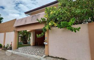 4-комнатная вилла 460 м² в Паттайе за $291 000