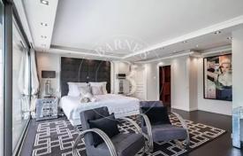 8-комнатная вилла в Калифорни Пезу, Франция за 16 700 € в неделю