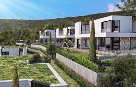 Новый комплекс вилл в Херцег-Нови за 450 000 €