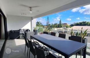 3-комнатная квартира 195 м² в Тамарене за $470 000