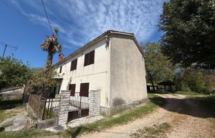 5-комнатный дом 250 м² в Грачище за 150 000 €